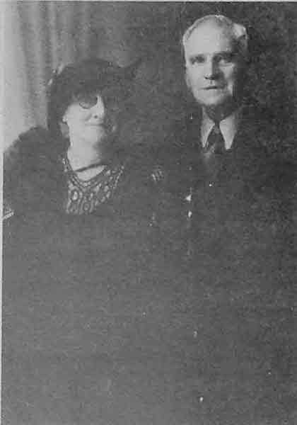 Photo of photos/Frank McLennan & Sarah Freeman - portrait